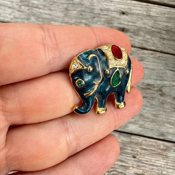 Vintage Jewelry Elephant Brooch Elephant Pin Elephant Jewelry - Picture 2 of 3